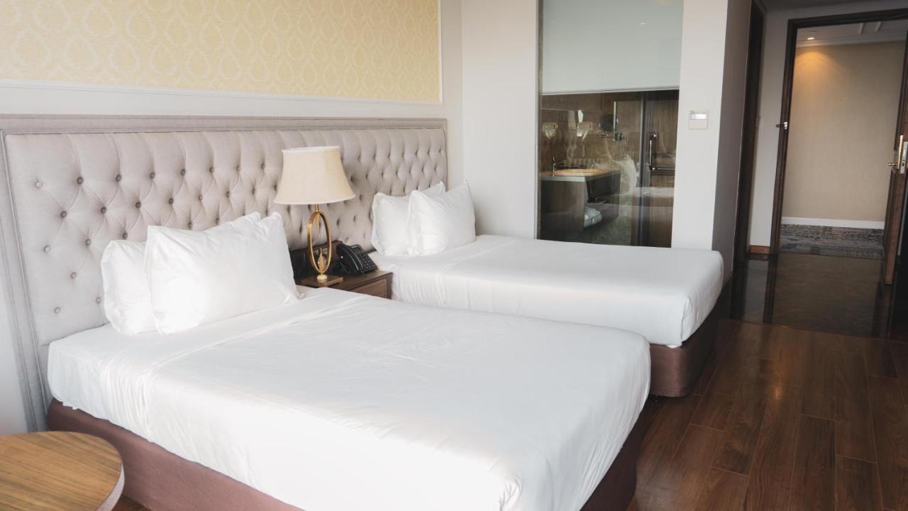 Phu Cuong Hotel Ca Mau Exterior photo